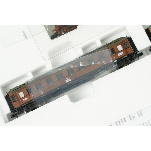 34 - Boxed Fleischmann N gauge 781284 Zugset Pressen Gloria locomotive and coach set, complete