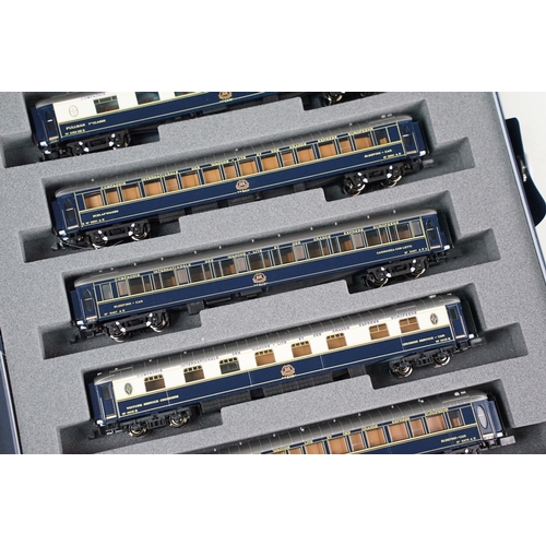 57 - Boxed Kato N gauge Paris Hongkong 1988 CIWL Orient Express Wagons LITS sets, complete with K23215-1 ... 