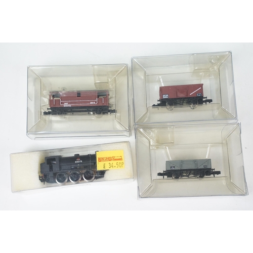 63 - Nine N gauge locomotives featuring Fleischmann 4-6-0 DB black with tender, Kato 644 RB, Arnold 2-10-... 