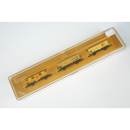 64 - 37 Cased Trix Minitrix N gauge items of rolling stock to include 11038, 15452-03, 15782, 15452-01, 1... 