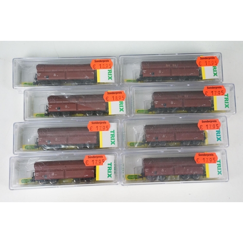 64 - 37 Cased Trix Minitrix N gauge items of rolling stock to include 11038, 15452-03, 15782, 15452-01, 1... 