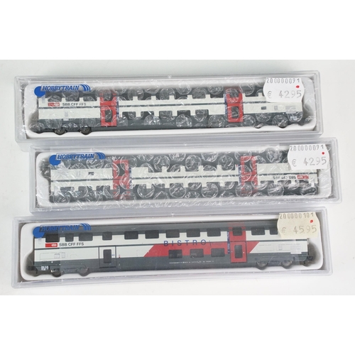 65 - Boxed / cased HobbyTrain N gauge H23562 Robel TM 235 BLS plus 6 x cased HobbyTrain items of rolling ... 