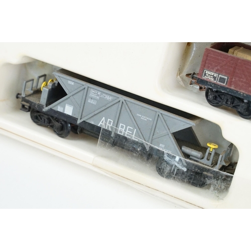 68 - Two boxed Jouef HO gauge train sets to include Ref 755E Thionville Traffic and Ref 756E TEE Trans Eu... 