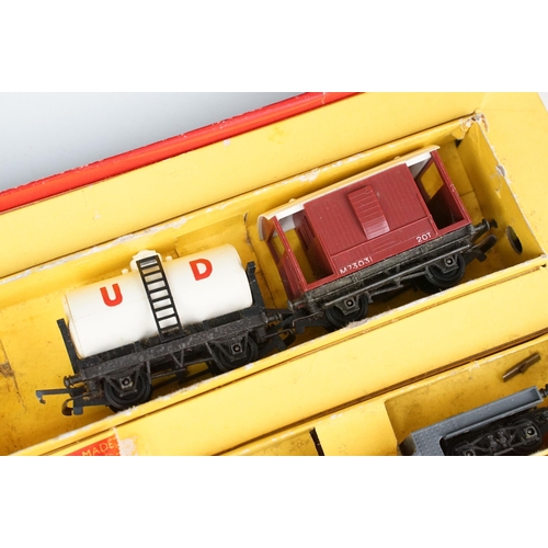 69 - Collection of boxed Triang OO gauge model railway to include R81 Station Set, R3D train set, R357B A... 