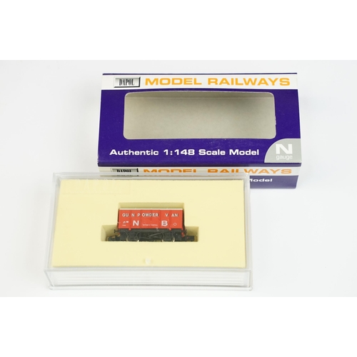 7 - Three cased / boxed Dapol N gauge ND135B Leighton Hall G crest w lined green, ND004 14XX GWR Shirtbu... 