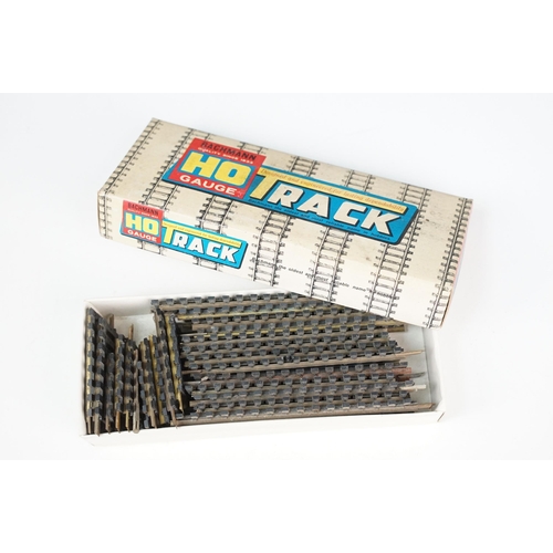 70 - 21 Boxed Bachmann HO gauge Track packs to include 1711 Straight Track, 1706 Curved Track, 17107 Curv... 