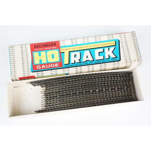 70 - 21 Boxed Bachmann HO gauge Track packs to include 1711 Straight Track, 1706 Curved Track, 17107 Curv... 