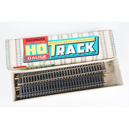 70 - 21 Boxed Bachmann HO gauge Track packs to include 1711 Straight Track, 1706 Curved Track, 17107 Curv... 