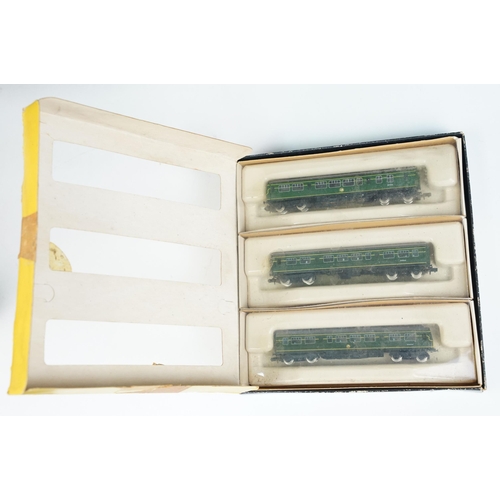 9 - Boxed Graham Farish N gauge No 8143 3 Car 57ft Diesel Motor Unit Class 101 DMBS Motorised TS & DMC B... 