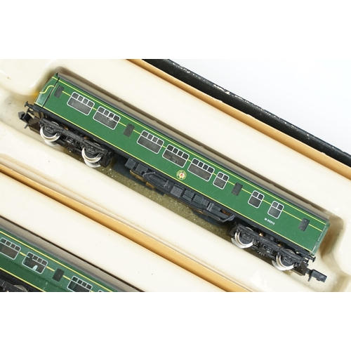 9 - Boxed Graham Farish N gauge No 8143 3 Car 57ft Diesel Motor Unit Class 101 DMBS Motorised TS & DMC B... 