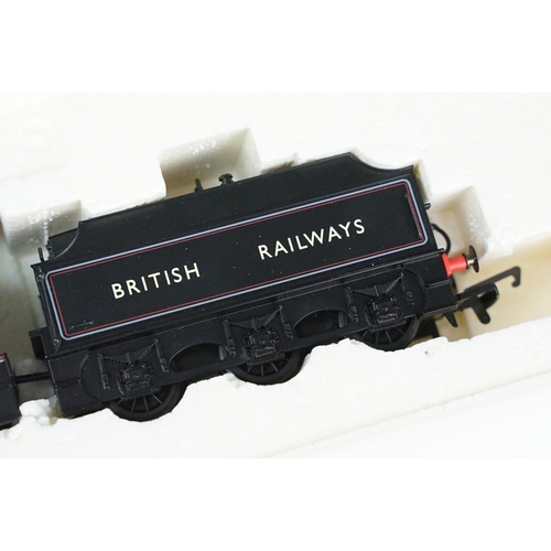 99 - Three boxed Hornby OO gauge locomotives to include Super Detail R2355A BR 0-6-0 Class Q1 Locomotive ... 