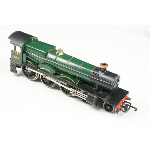 154B - Collection of HO / OO gauge model railway to include 10 x items of rolling stock featuring Triang, b... 