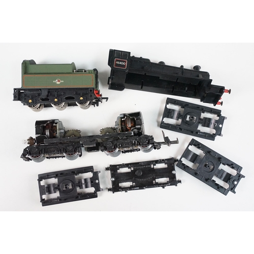 154B - Collection of HO / OO gauge model railway to include 10 x items of rolling stock featuring Triang, b... 