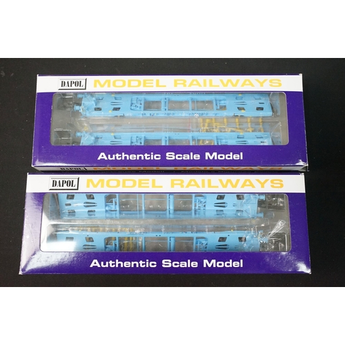 155 - 28 Boxed OO gauge items of rolling stock to include 16 x Bachmann featuring 37-303 Intermodal Bogie ... 