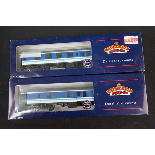 155 - 28 Boxed OO gauge items of rolling stock to include 16 x Bachmann featuring 37-303 Intermodal Bogie ... 