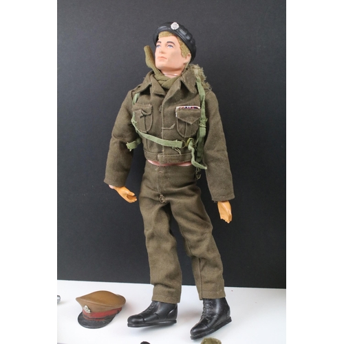 1539 - Action Man - Group of original Palitoy Action Man to include 2 x soldier figures with 1 x box (tatty... 