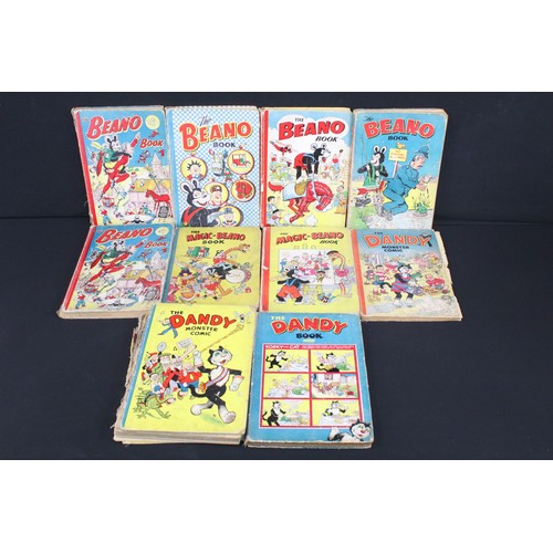 1449 - Large collection of children's books, annuals and magazines featuring 10 x early DC Thomson & Co Ltd... 