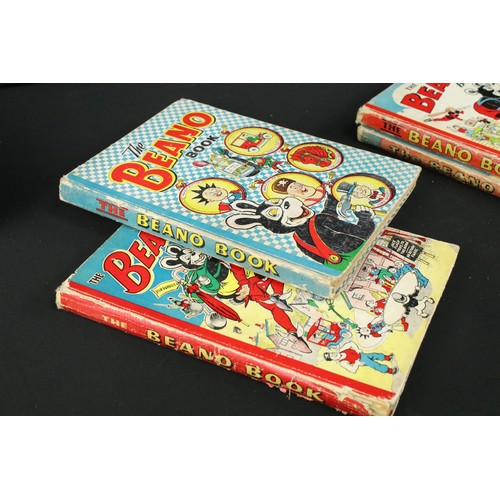 1449 - Large collection of children's books, annuals and magazines featuring 10 x early DC Thomson & Co Ltd... 