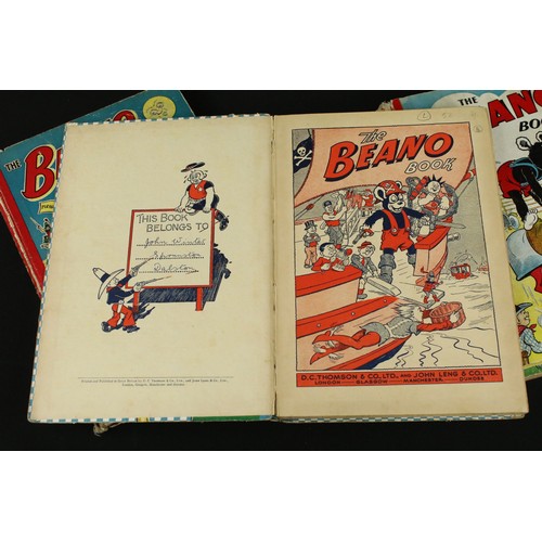 1449 - Large collection of children's books, annuals and magazines featuring 10 x early DC Thomson & Co Ltd... 