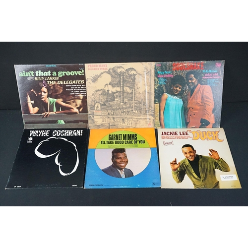 214 - Vinyl - Over 45 mainly US pressing soul LPs featuring promos to include Sam Cooke, Joe Tex, Booker T... 