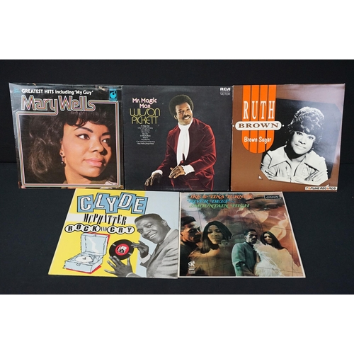 262 - Vinyl - Over 80 Soul, Funk & Disco LPs to include Mary Wells, Wilson Pickett, Clyde McPhatter, Ruth ... 