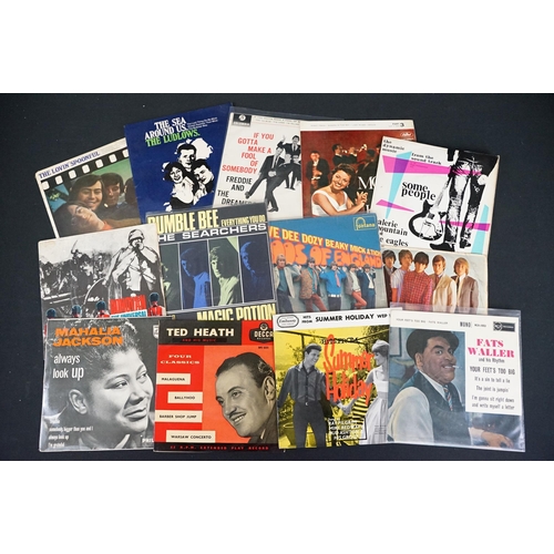 331 - Vinyl - Over 250 mainly 1960’s EP’s to include: Billy Fury, The Rolling Stones, The Kinks, John Maya... 