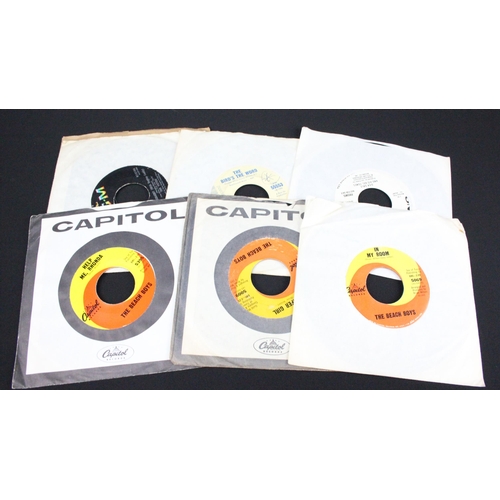 315 - Vinyl - 32 Surf / Hot Rod 1960’s mainly US pressing 7” singles including demo promos to include: The... 