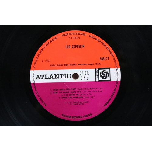 10 - Vinyl - Led Zeppelin self titled LP on Atlantic Records 588171. Original UK 1st pressing with turquo... 