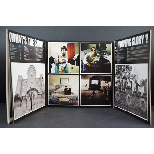 565 - Vinyl - 12 LPs and 1 box set to include Oasis What's The Story Morning Glory (reissue) Ex- sleeve ne... 