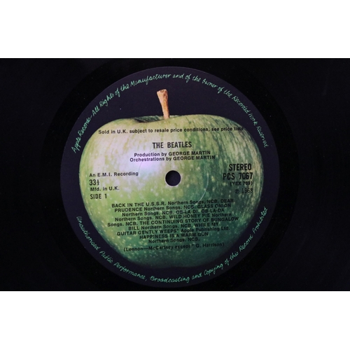 7 - Vinyl - The Beatles White Album (PCS 7067/8) No. 0401923, top opener, stereo, black inners, 3 photos... 