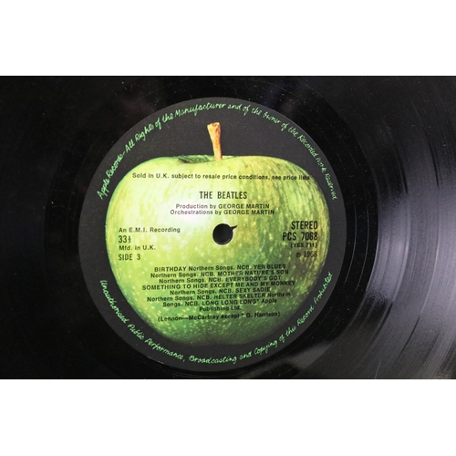 7 - Vinyl - The Beatles White Album (PCS 7067/8) No. 0401923, top opener, stereo, black inners, 3 photos... 