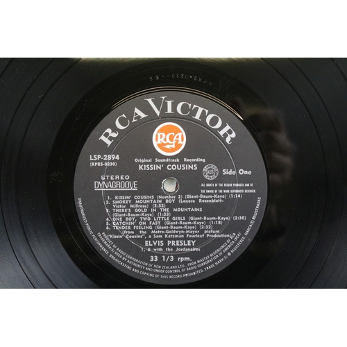 79 - Vinyl - Rock ’N’ Roll - 3 Elvis Presley original New Zealand pressing albums to include: Kissin’ Cou... 