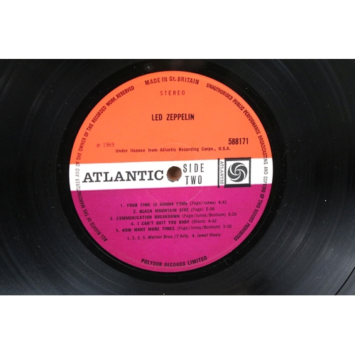 90 - Vinyl - 3 original UK pressing Led Zeppelin LPs all with plum Atlantic labels to include Self Titled... 