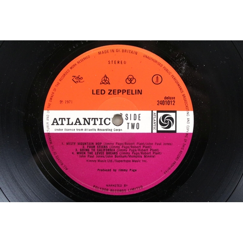 90 - Vinyl - 3 original UK pressing Led Zeppelin LPs all with plum Atlantic labels to include Self Titled... 