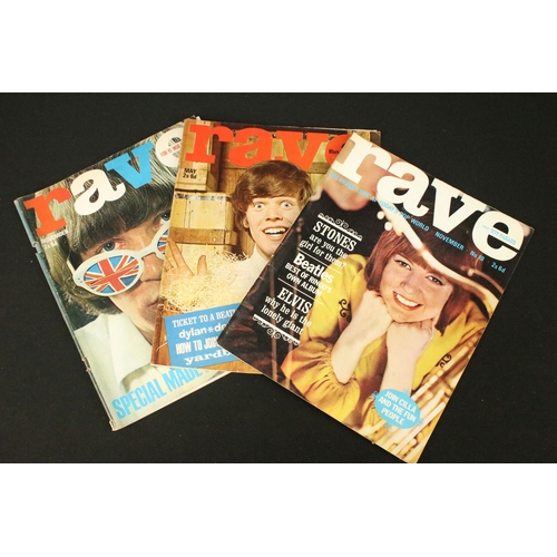 697 - Memorabila - 20 mainly 1960’s Pop magazines to include: Pop Weekly (numbers 1, 2, 3, 4, 5, 6, 25), 5... 