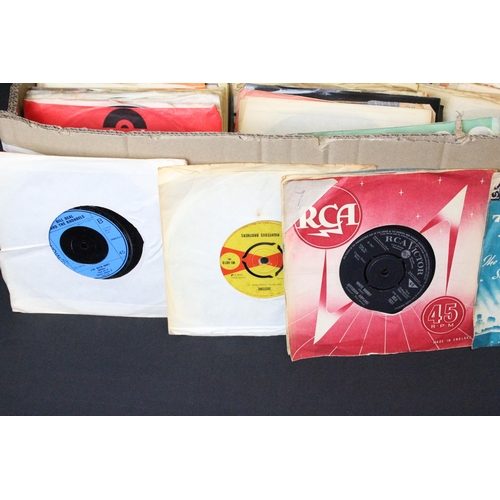 321 - Vinyl - Approximately 350 mainly 1960’s Beat / Rock and Pop 7” singles to include: Cream, The Cougar... 