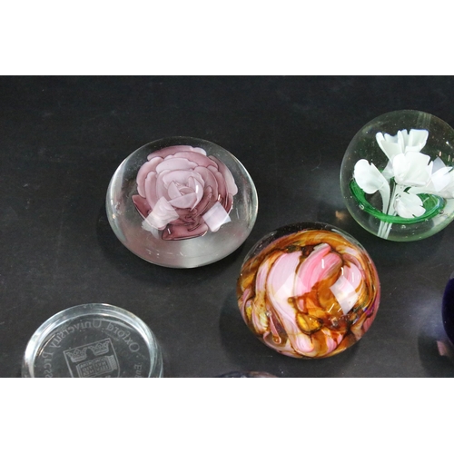 61 - Selection of glass paperweights in various sizes and shapes (20 total)