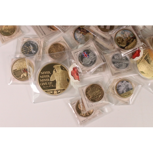 123 - A large group of mixed collectors coins to include Royal Mint £5 coin packs, most collectors coins e... 