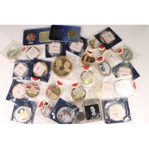 124 - A large group of mixed collectors coins to include oversized and gold plated examples, most collecto... 