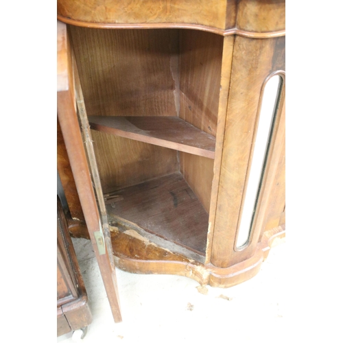 717 - Large walnut and marble chiffonier credenza sideboard with large carved mirror, glass fronted cupboa... 