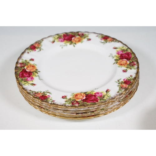 139 - Selection of Royal Albert 'Old Country Roses' to include a lidded tureen, five plates, 21cm diameter... 