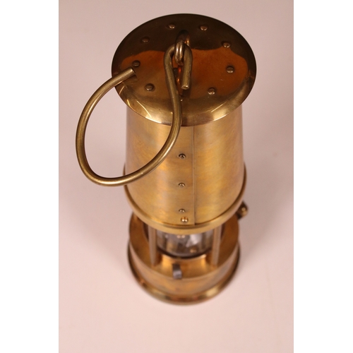 189 - Brass miners lamp by Eccles Protector Lamp & Lighting Co, Type 6