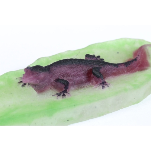 312 - Almeric Walter paperweight, realistic lizard on a leaf, green, red / brown and frosted pate-de-verre... 