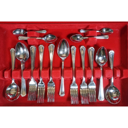 470 - Oneida 18/8 stainless steel cutlery canteen