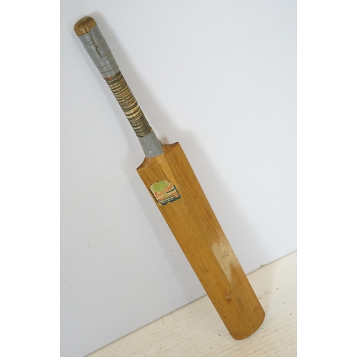 476 - Vintage Willow Glider cricket bat together with a willow Gunn & Moore Ltd, 'The Autograph' bat, Cont... 