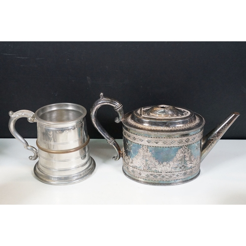 484 - Selection of tankards to include silver plate, pewter, ceramic and glass examples, Arthur Price, Vin... 