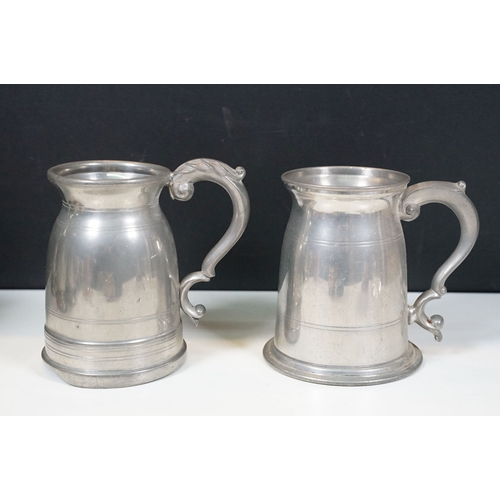 484 - Selection of tankards to include silver plate, pewter, ceramic and glass examples, Arthur Price, Vin... 