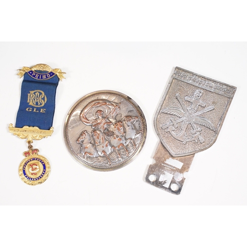 498 - Assortment of items to include Freemasons apron with case, Royal Academy of Arts Archway replica mod... 