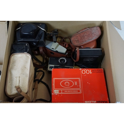 527 - Quantity of cameras to include Polaroid examples, Coronet, Kodak, various box cameras, etc (3 boxes)