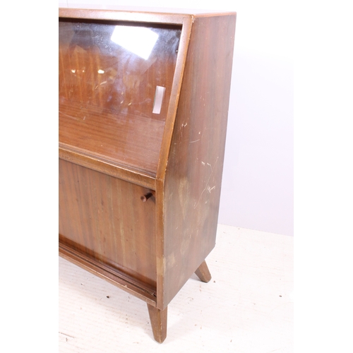 677 - 20th century pair of veneer side board display units with glazed sliding panels and sliding doors, H... 